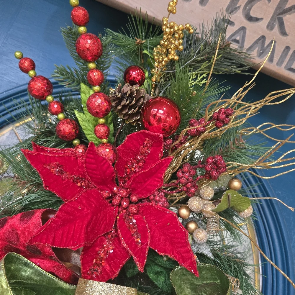 Sparkling Green & Red Christmas Swag